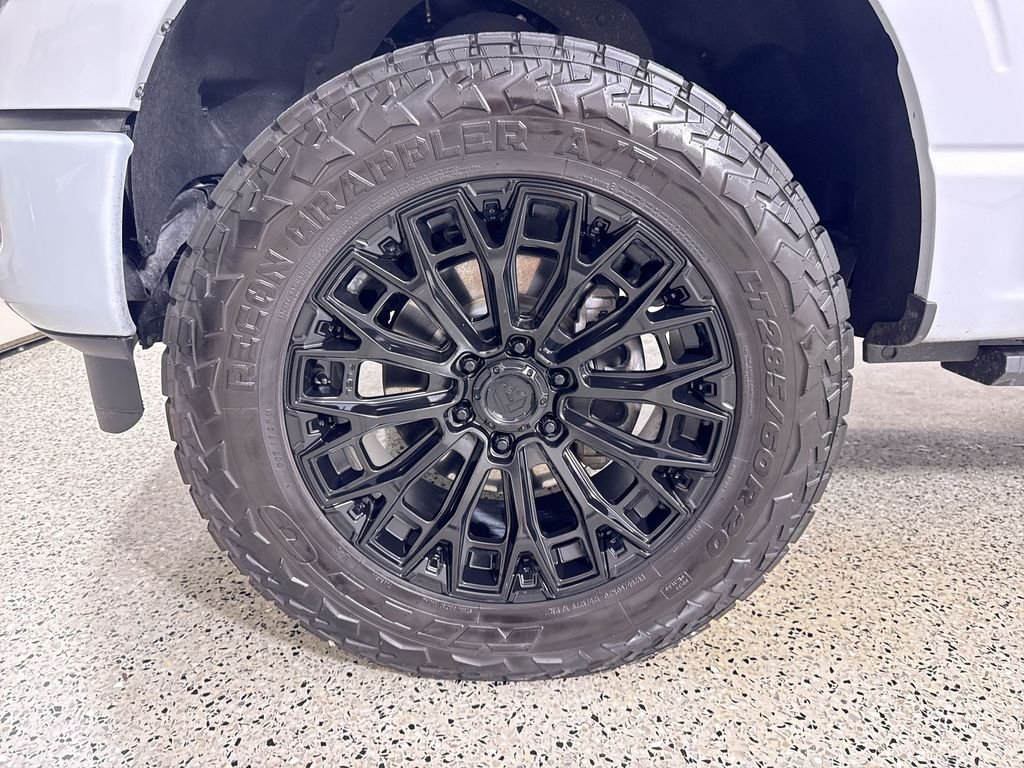 Used 2025 White Ford Platinum image 10