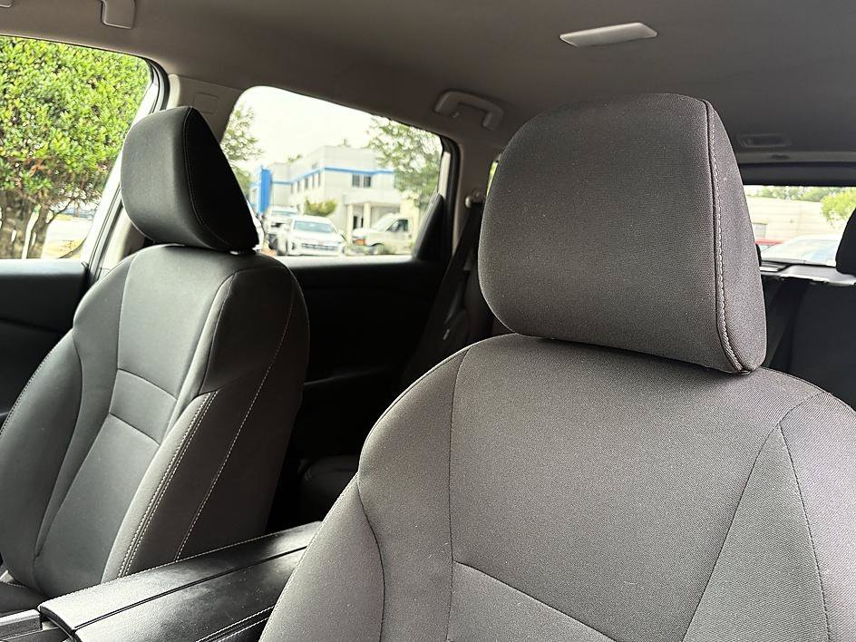 Used 2024 Brilliant Silver Metallic Nissan S image 18