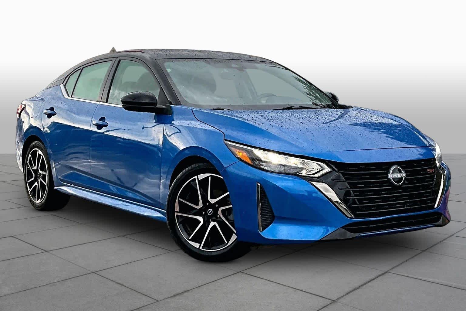 Used 2024 Electric Blue Metallic/Super Black Nissan SR image 3
