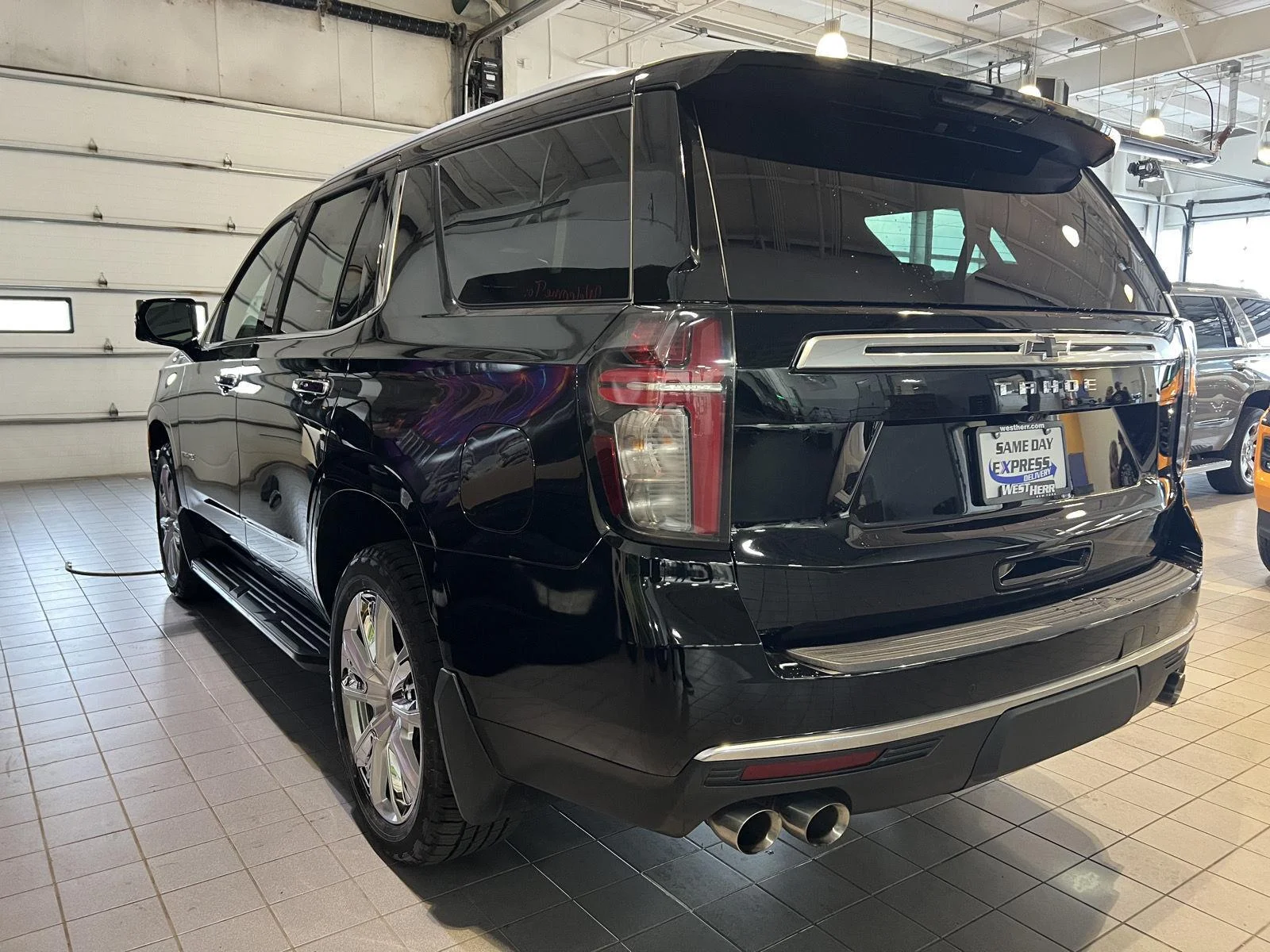 Used 2023 Black Chevrolet High Country image 6