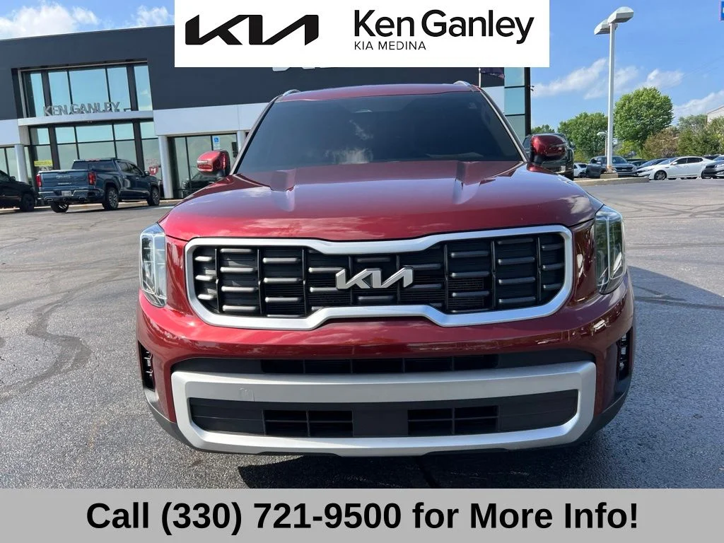 Used 2024 Red Kia S image 20