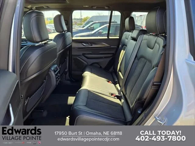 2025 Jeep Grand Cherokee Altitude - Photo 38