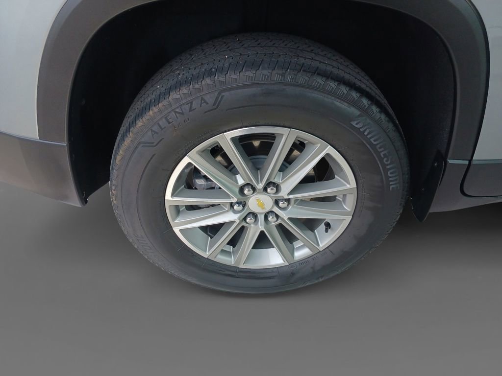 Used 2023 Sterling Gray Metallic Chevrolet LT Cloth image 30