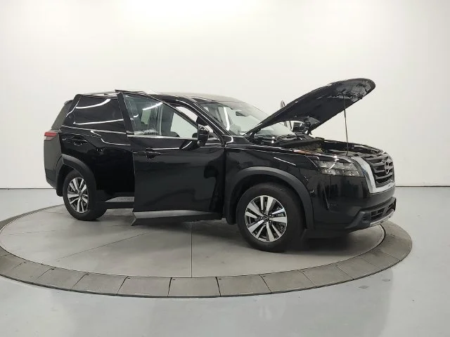 Used 2025 Super Black Nissan SL image 10