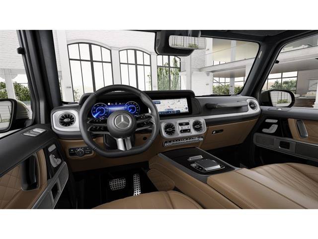 New 2027 MANUFAKTUR Olive Metallic Mercedes-Benz G 580 image 3