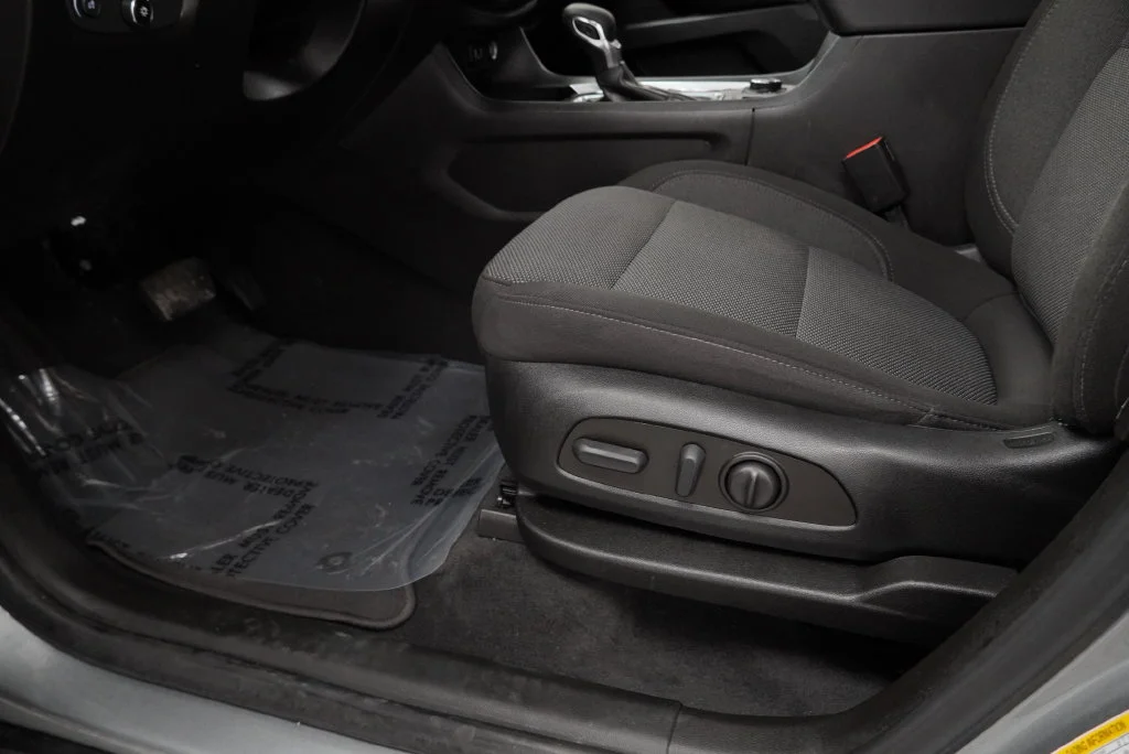 Used 2023 STERLING GRAY METALLIC Chevrolet LT Cloth image 40
