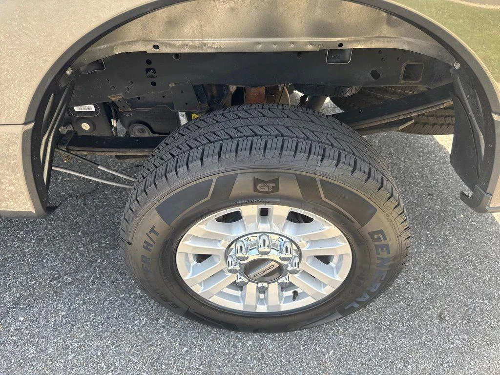 Used 2019 Magnetic Metallic Ford XLT 4WD Crew Cab 6.75 Box image 7