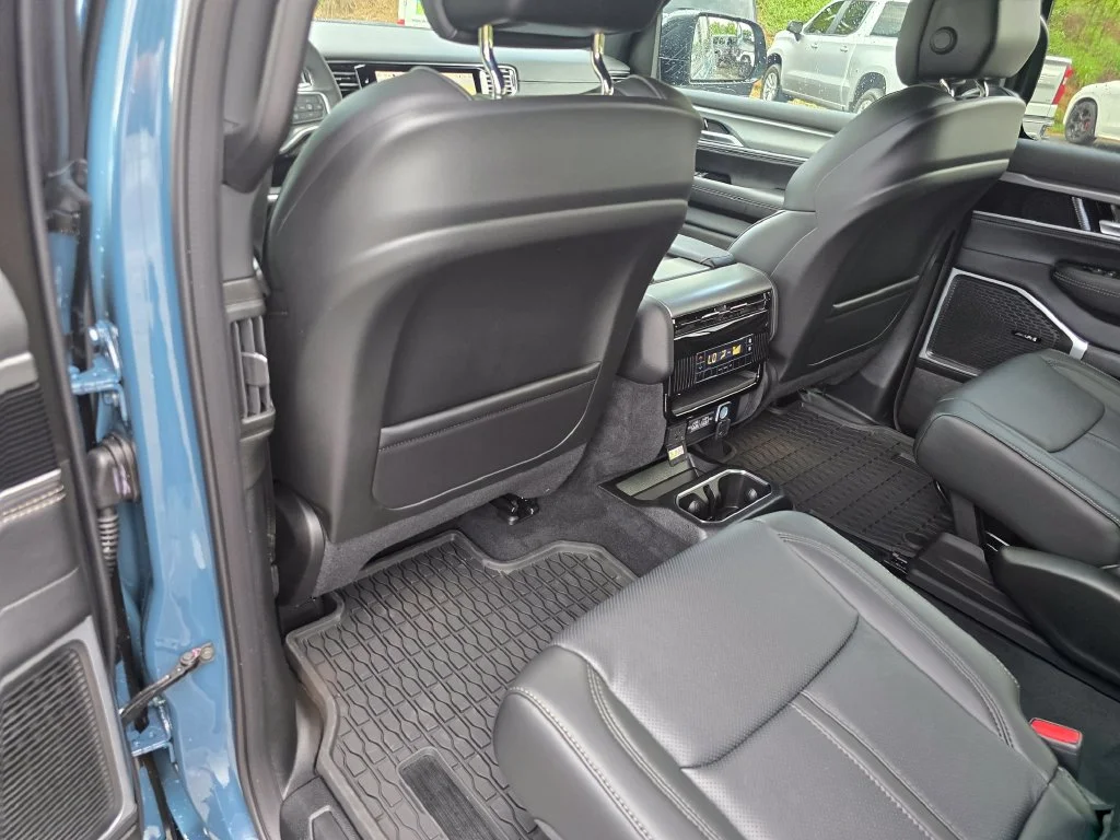 New 2026 Blue Jeep Upland image 25