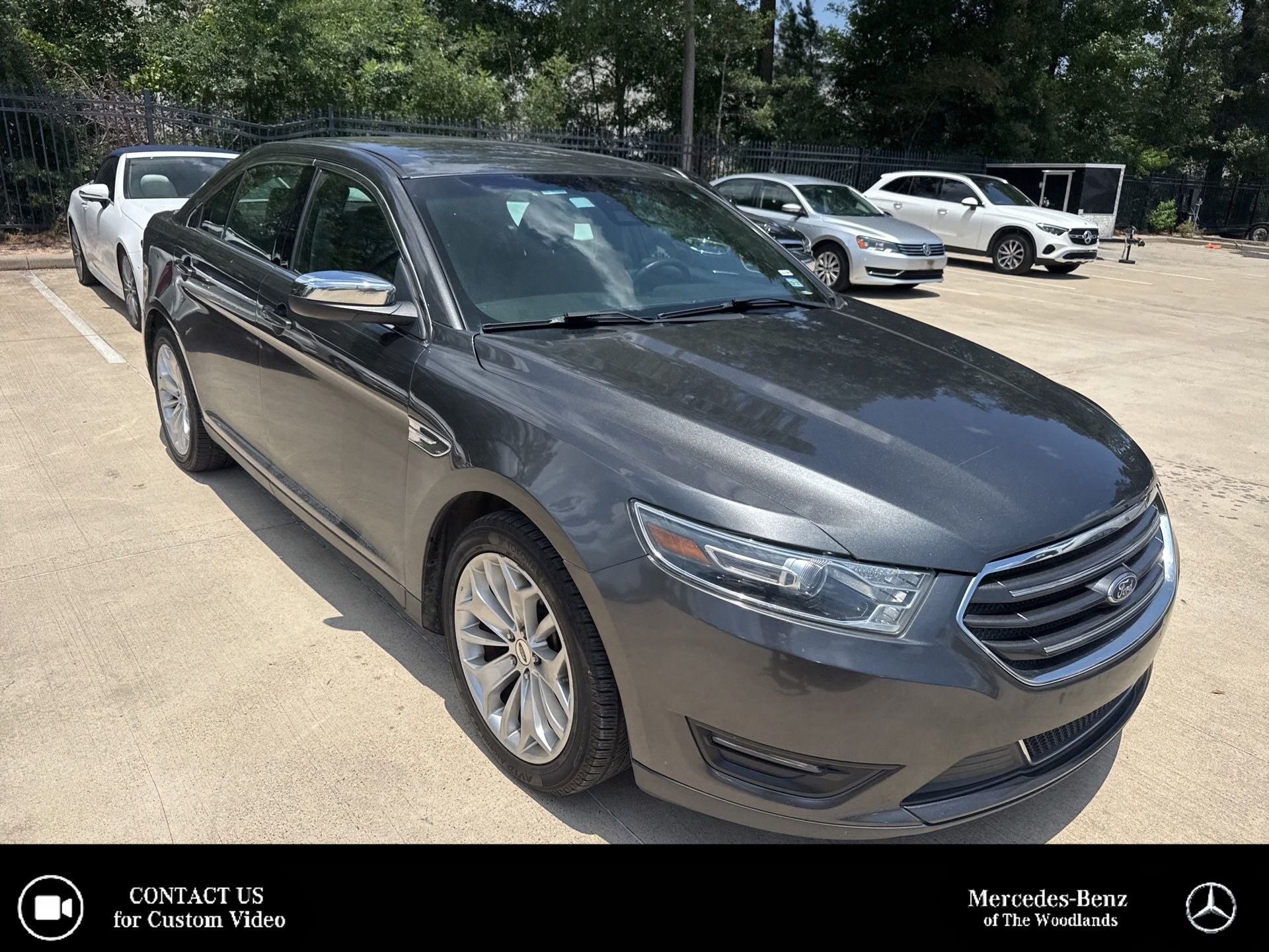 2019 Ford Taurus Limited FWD's photo