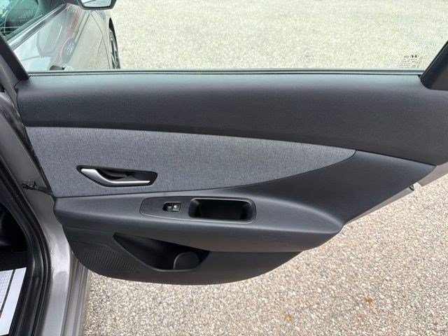 Used 2023 Fluid Metal Hyundai Limited image 17