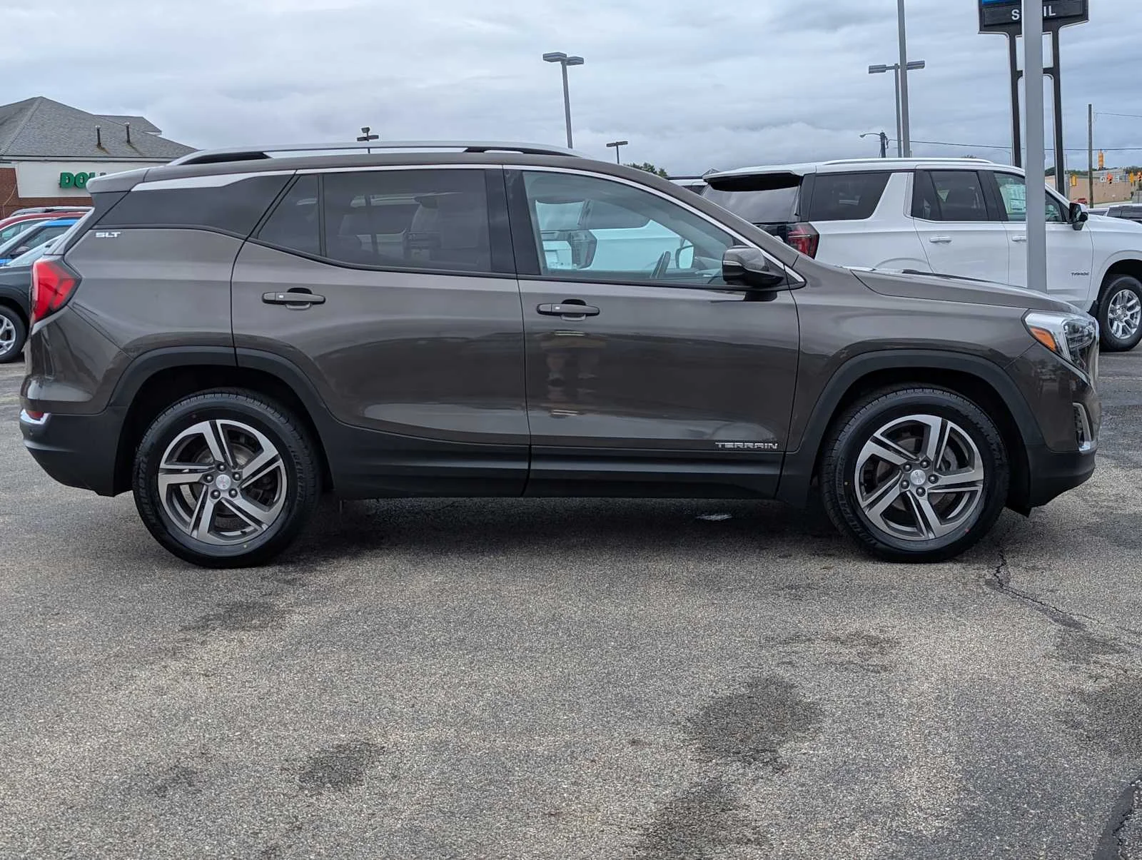 Used 2019 Smokey Quartz Metallic GMC SLT image 7