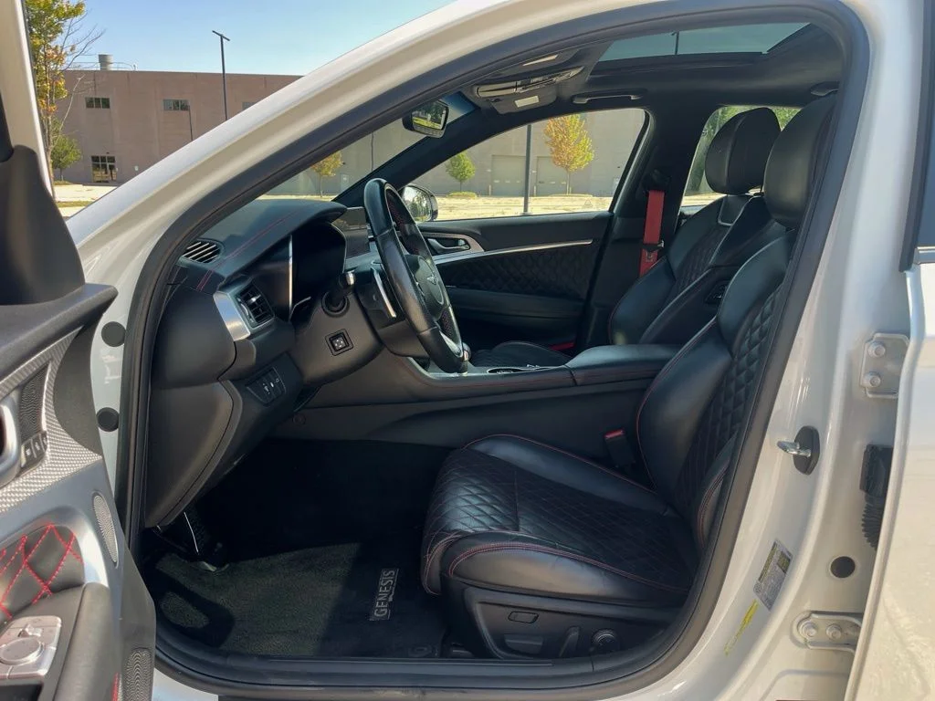 Used 2022 Uyuni White Genesis 3.3T image 27