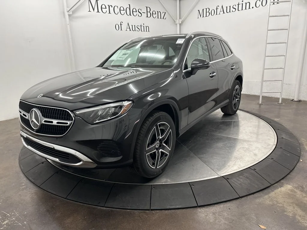 Used 2026 Gray Mercedes-Benz GLC 300 image 3