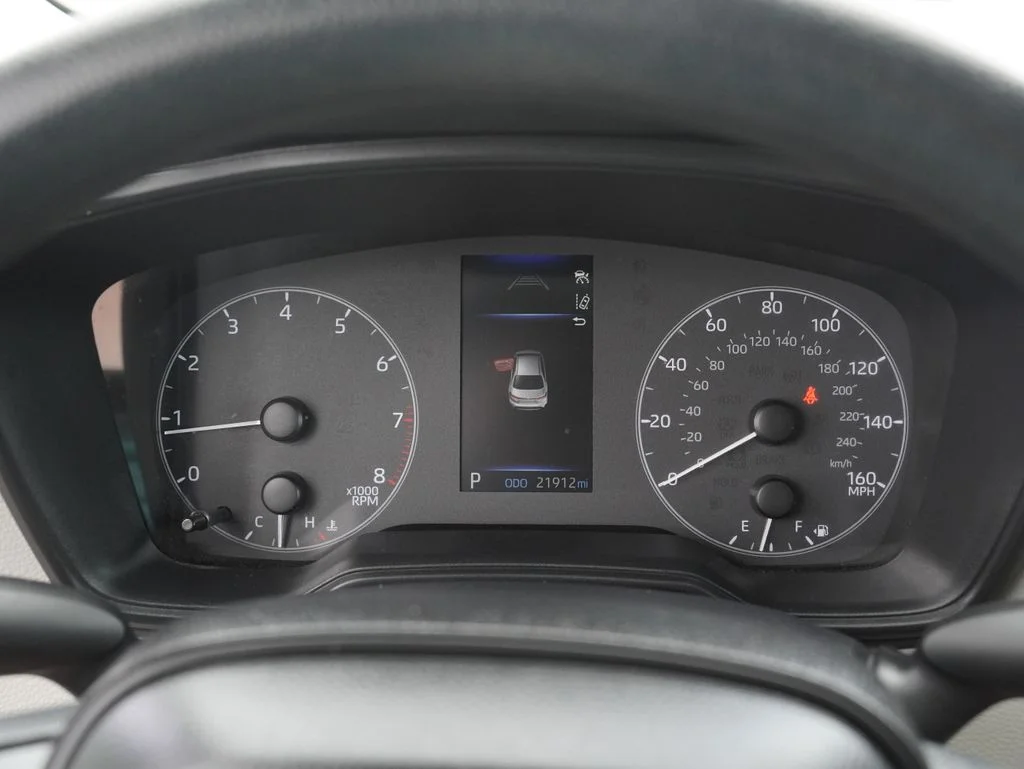 Certified Used 2025 Silver Toyota LE image 13
