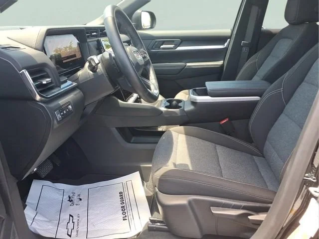 Used 2026 Ebony Twilight Metallic GMC Elevation image 19