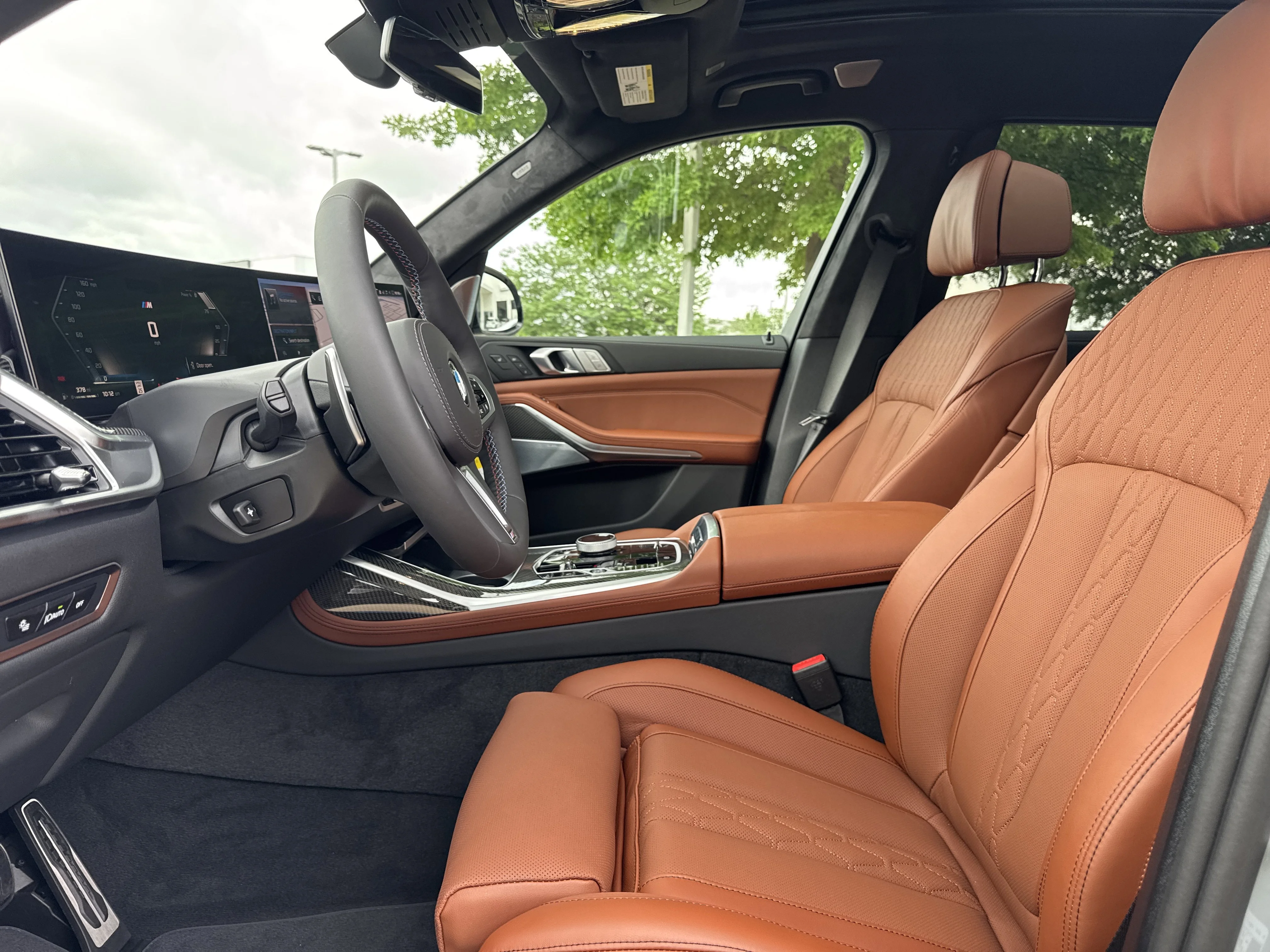 New 2027 0C4P Brooklyn Grey Metallic BMW M60i image 10