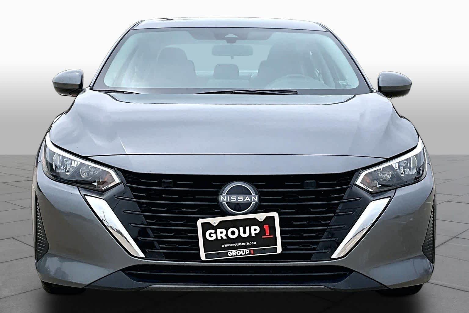 Used 2025 Gun Metallic Nissan SV image 4