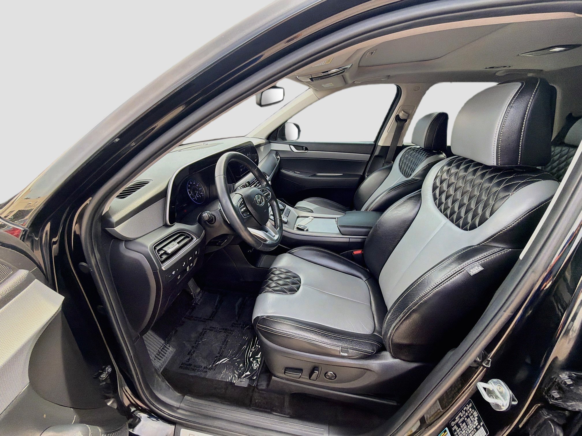 Used 2022 Abyss Black Pearl Hyundai SEL image 16