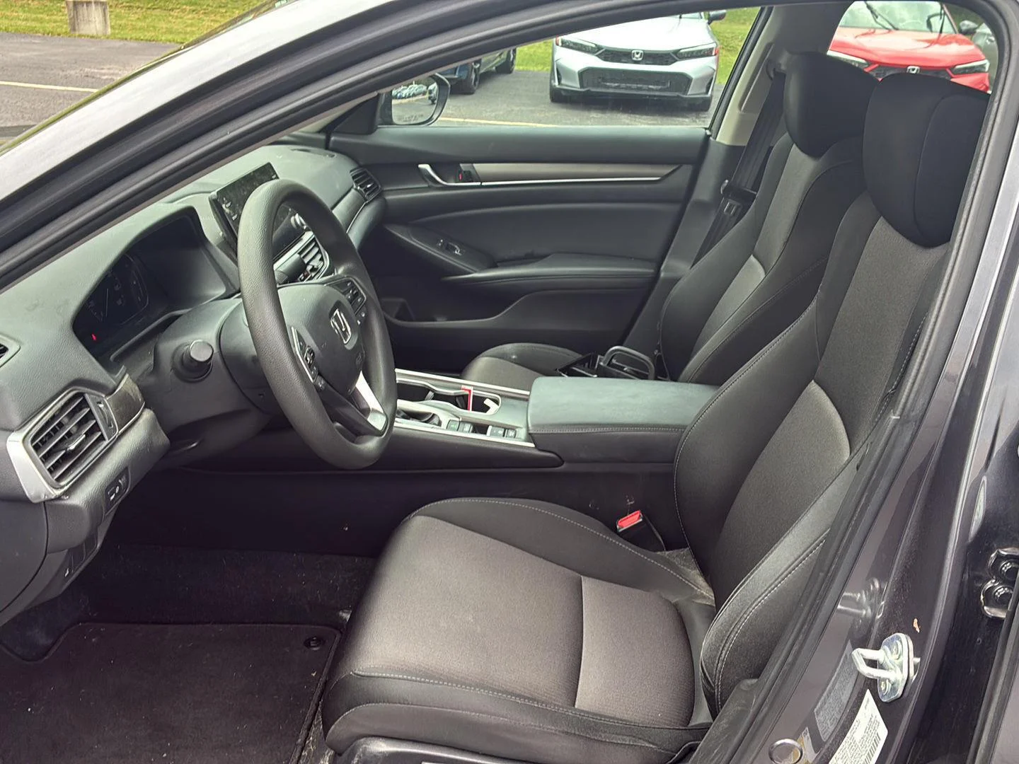 Used 2022 Modern Steel Metallic Honda LX image 11