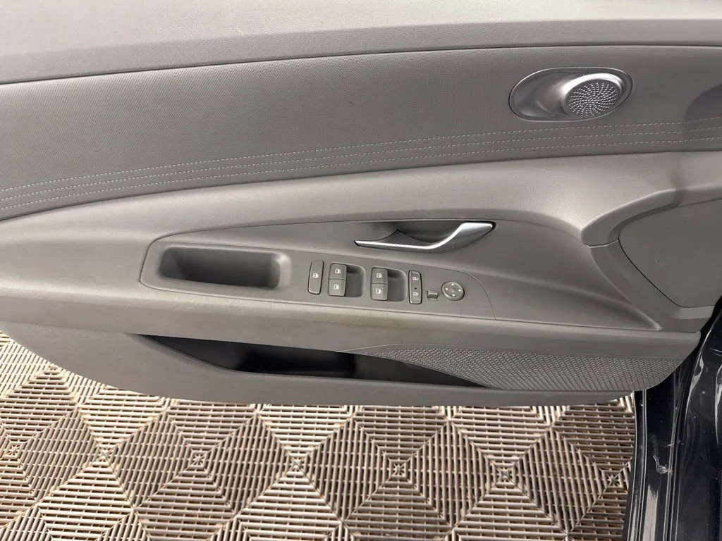Used 2022 Gray Hyundai SEL image 20