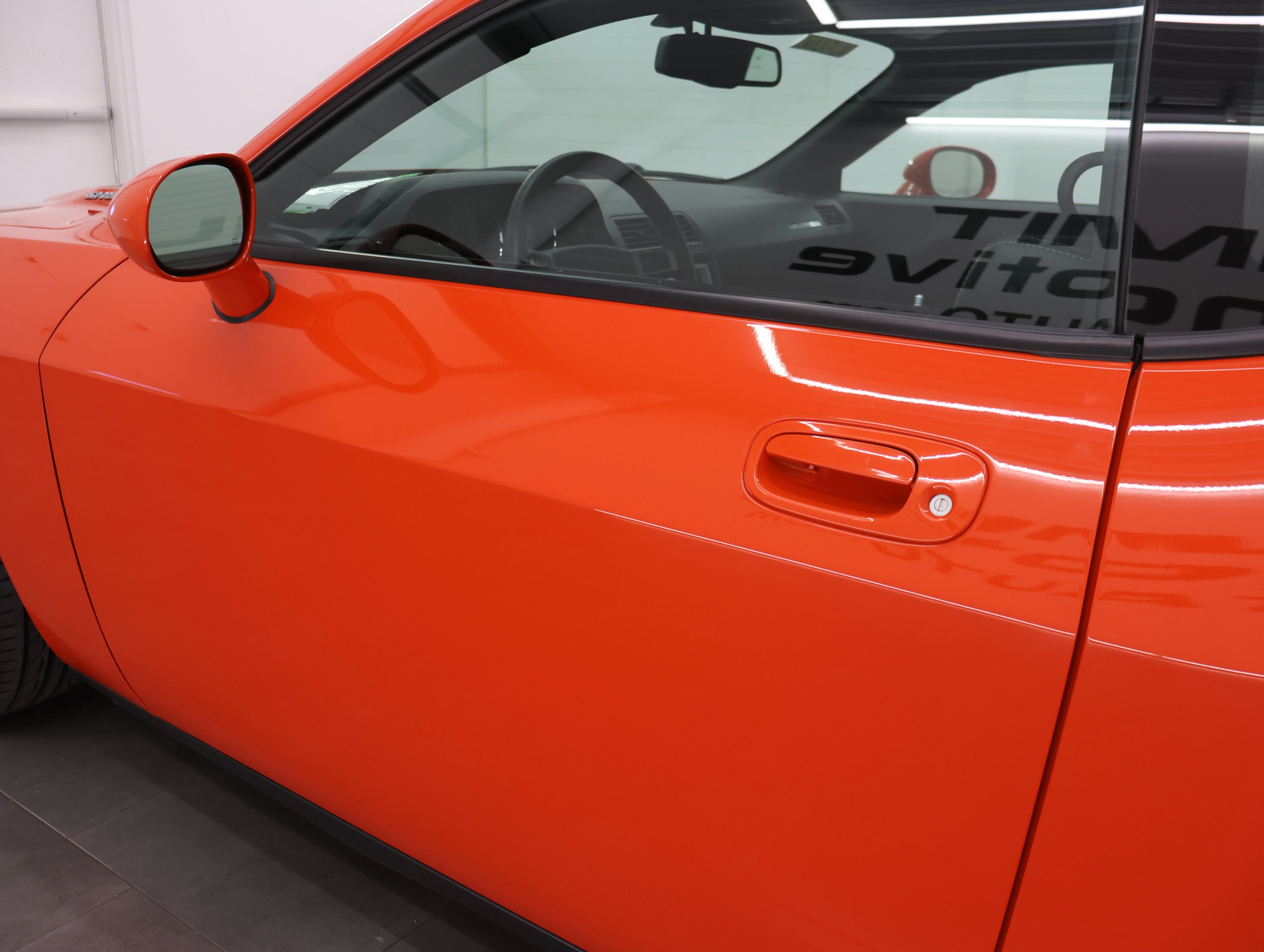 Used 2009 Hemi Orange Pearl Dodge SRT8 image 32