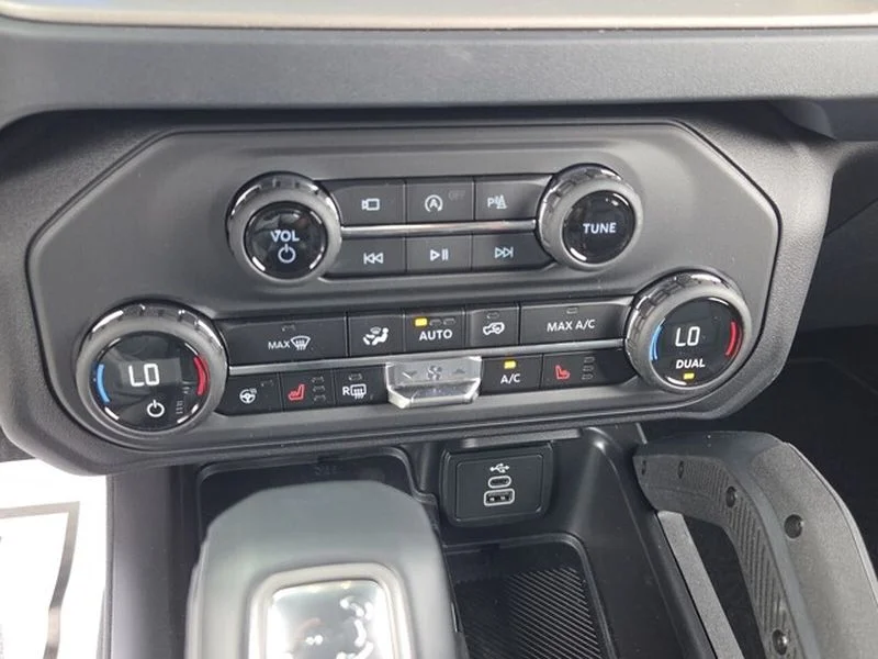 New 2026 Marsh Gray Ford Outer Banks® image 20