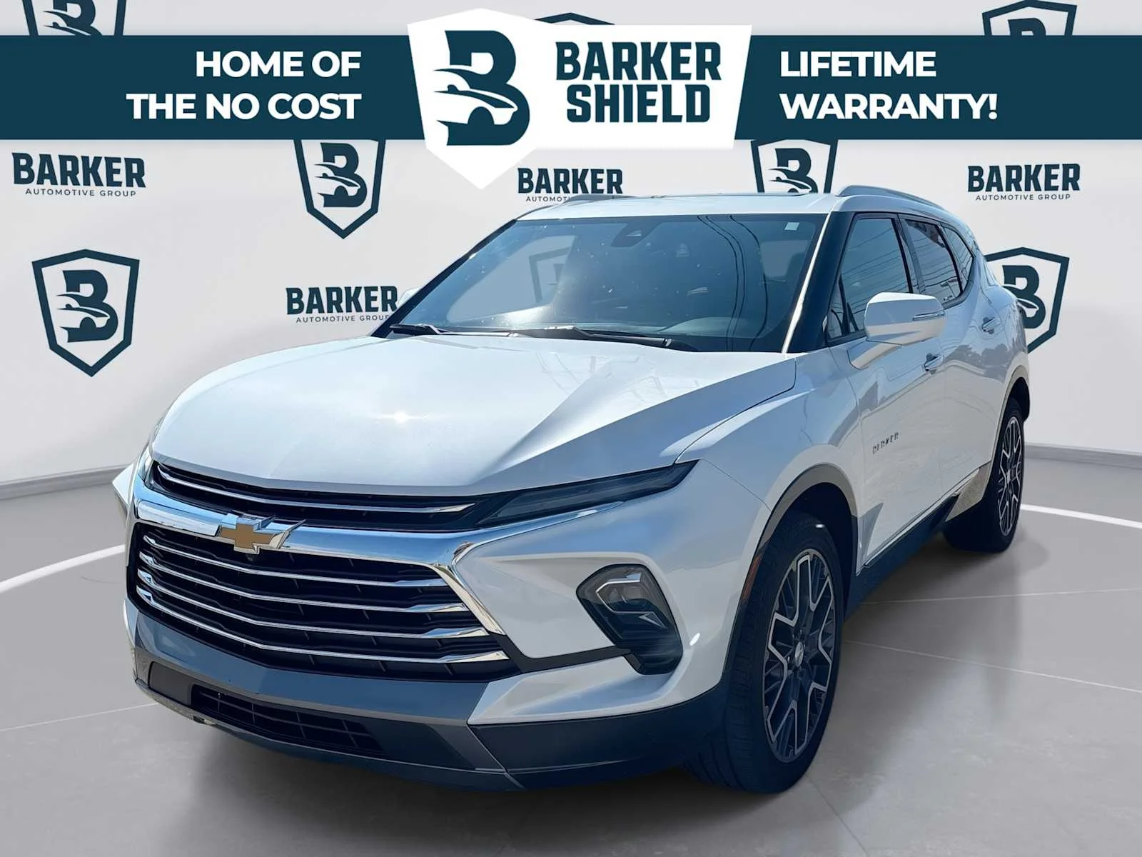 Used 2023 Iridescent Pearl Tricoat Chevrolet Premier image 1