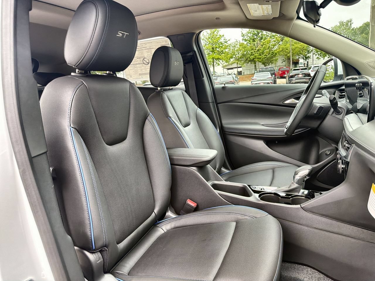 New 2026 Summit White Buick Sport Touring image 23