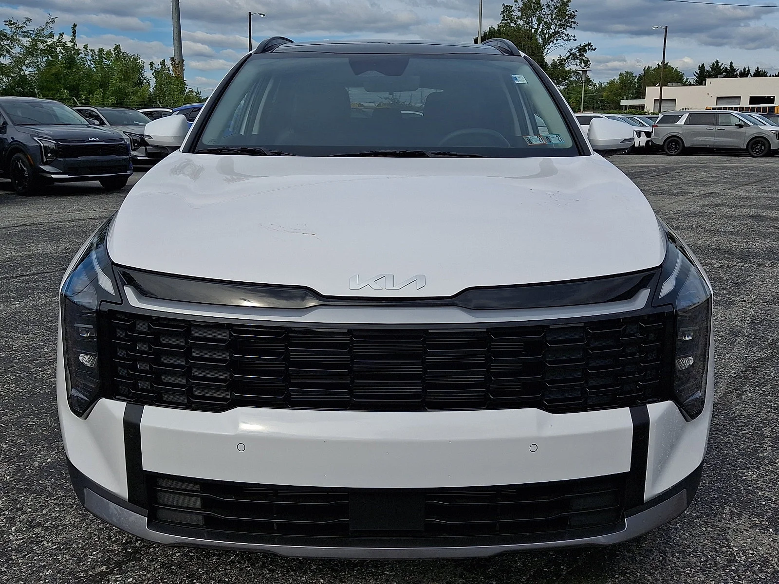 New 2027 White Kia EX image 3