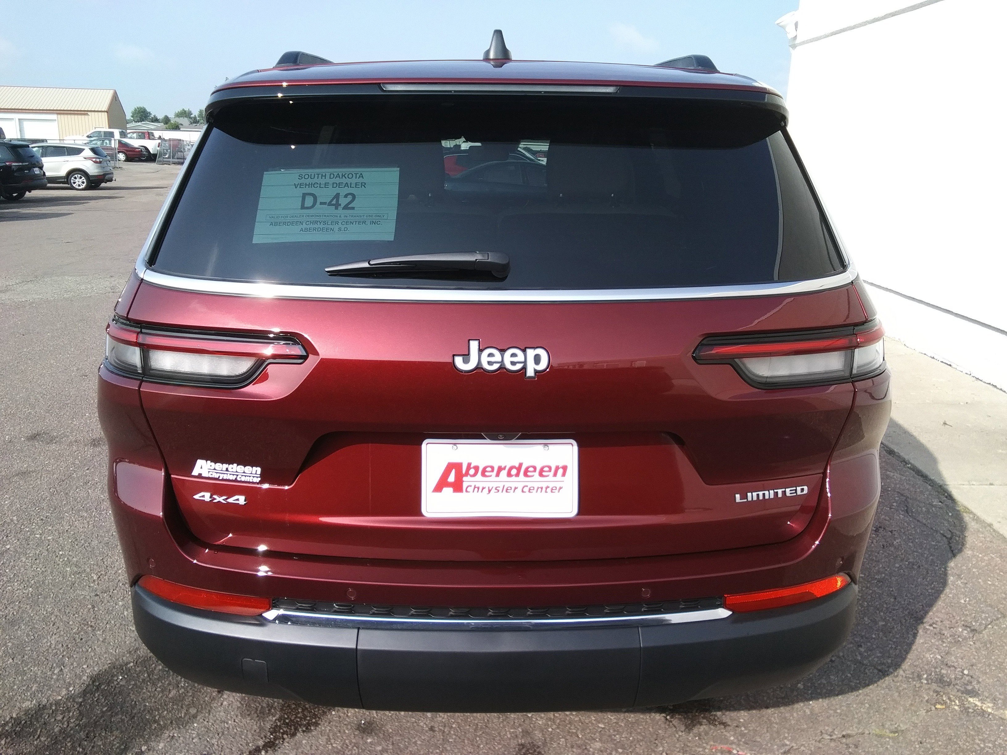 2025 Jeep Grand Cherokee L photo 3