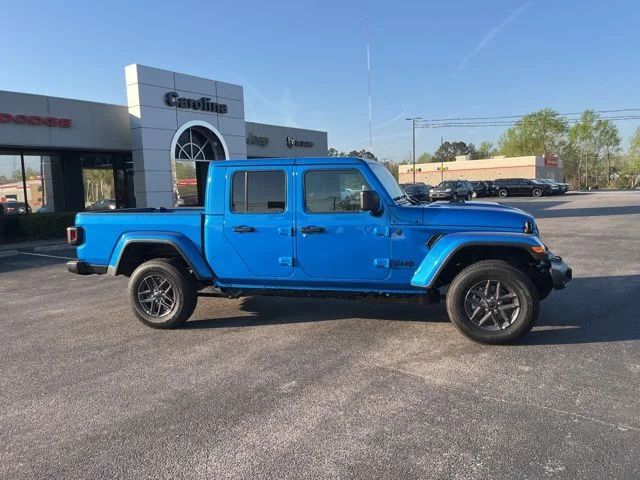 New 2026 Hydro Blue Pearl-Coat Exterior Paint Jeep Sport S image 2