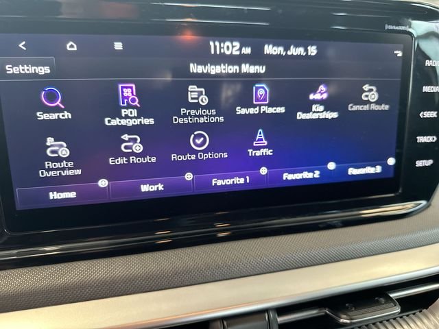 Used 2022 White Kia GT-Line image 21