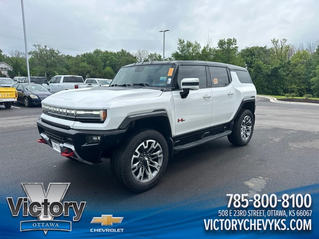 2024 GMC Hummer EV 2X SUV's photo