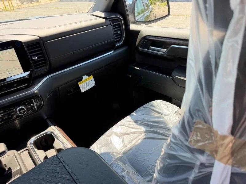 2026 GMC Sierra 1500 SLT - Photo 15