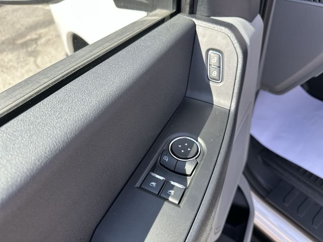 New 2026 Oxford White Ford F-250® XL image 17