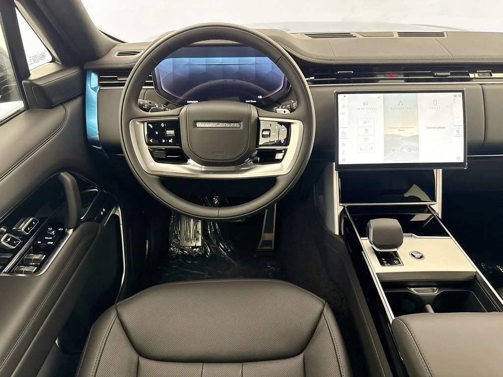New 2026 Santorini Black Land Rover SE image 23