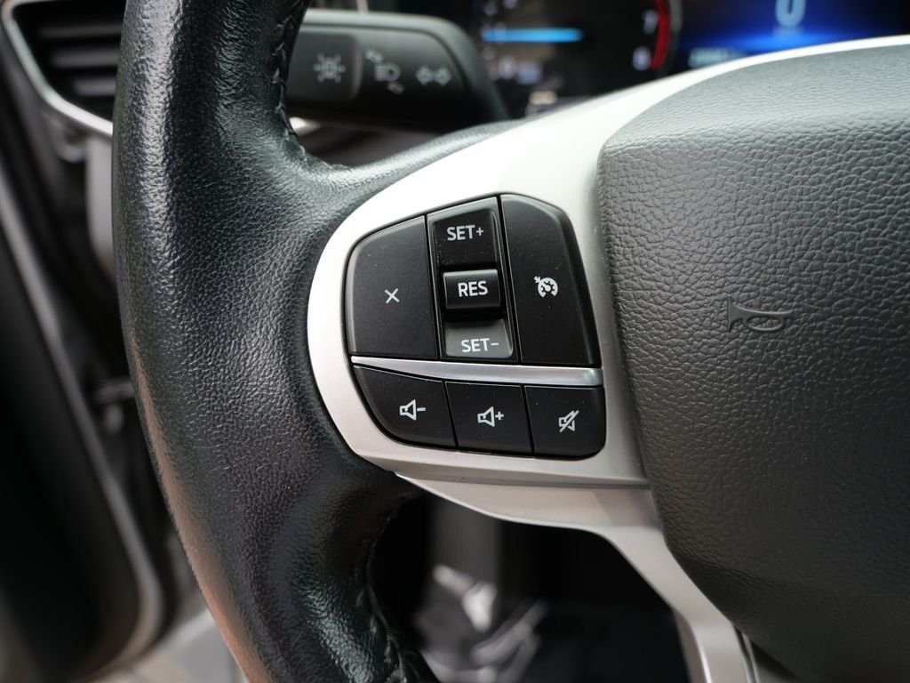 Certified Used 2023 Silver Ford XLT image 19