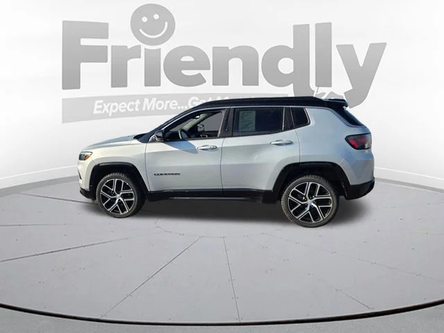 Used 2024 Silver Jeep Limited image 8