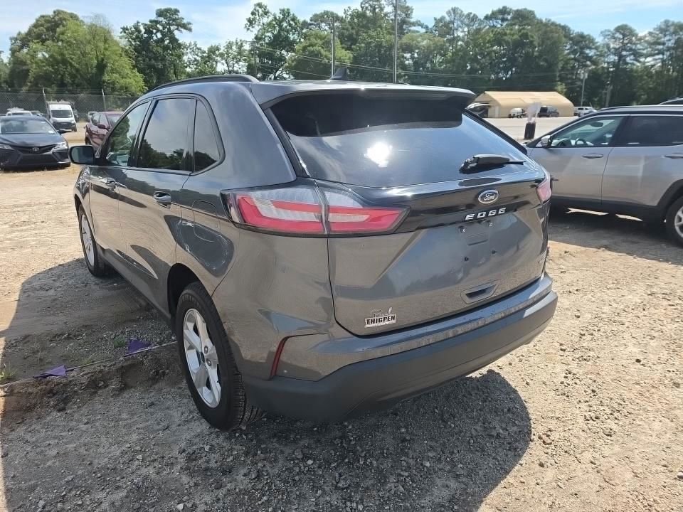 Used 2022 Gray Ford SE image 4
