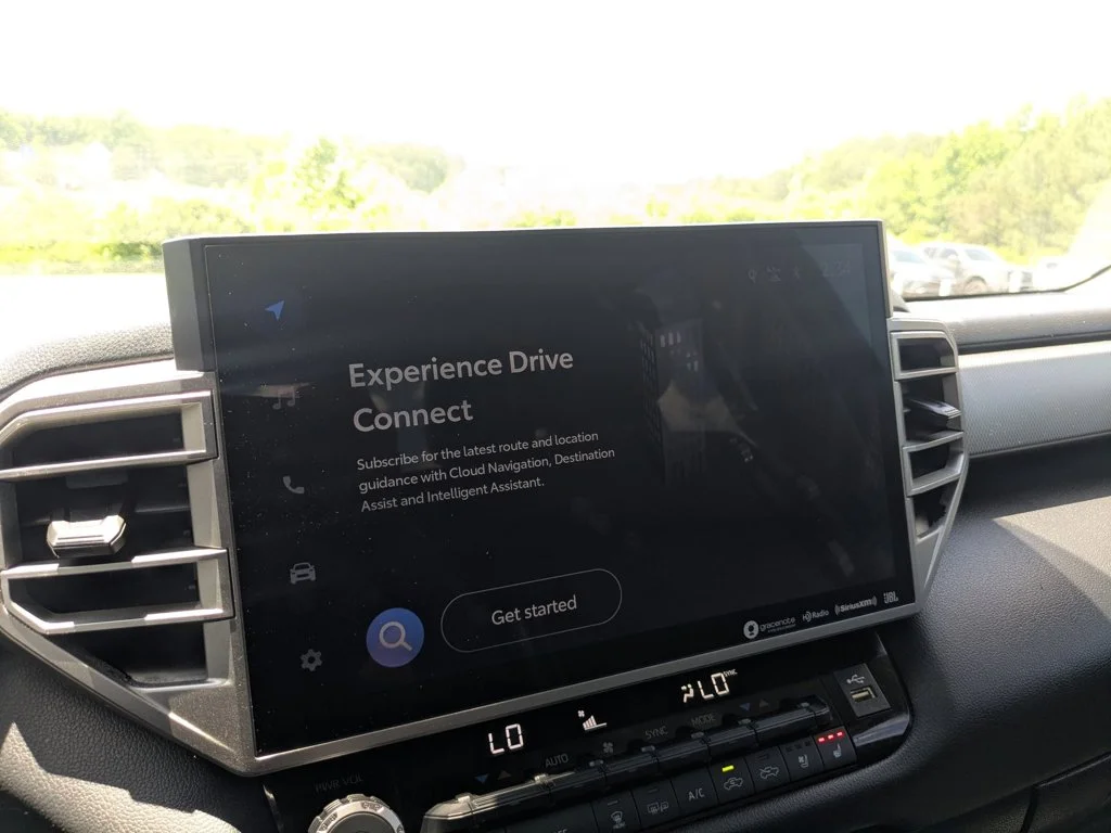 Used 2022  Toyota Limited image 16