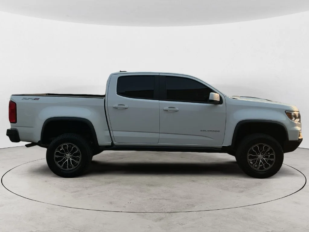 Used 2021 SUMMIT WHITE Chevrolet 4WD ZR2 image 4