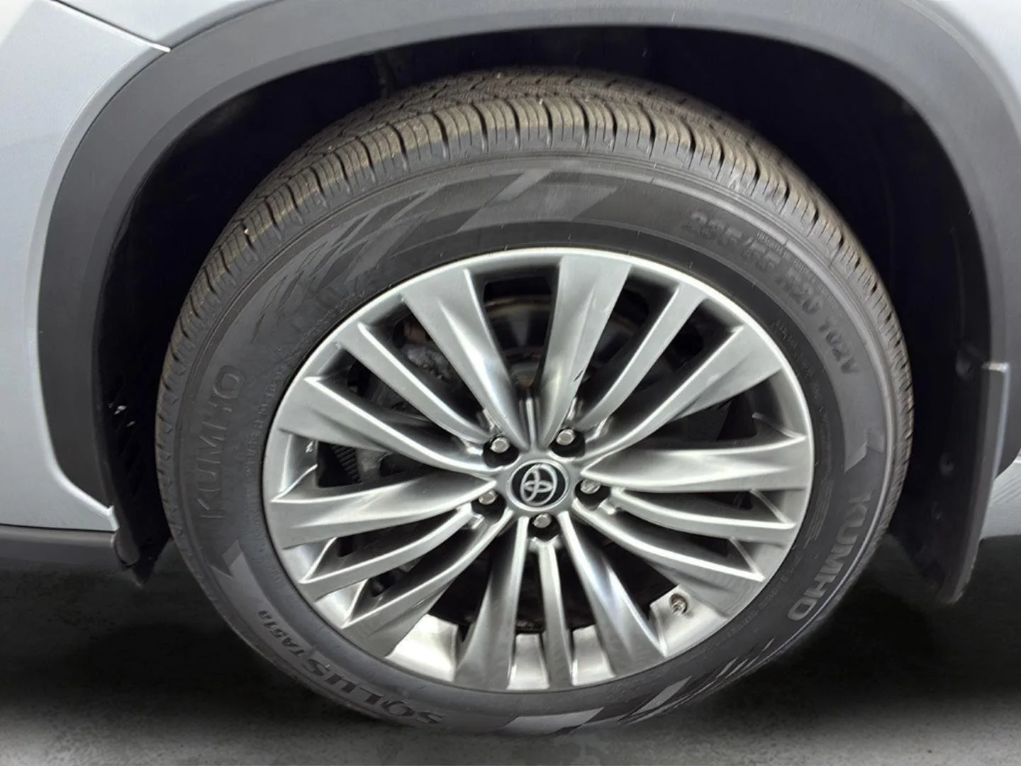 Used 2022 Celestial Silver Metallic Toyota Platinum image 16