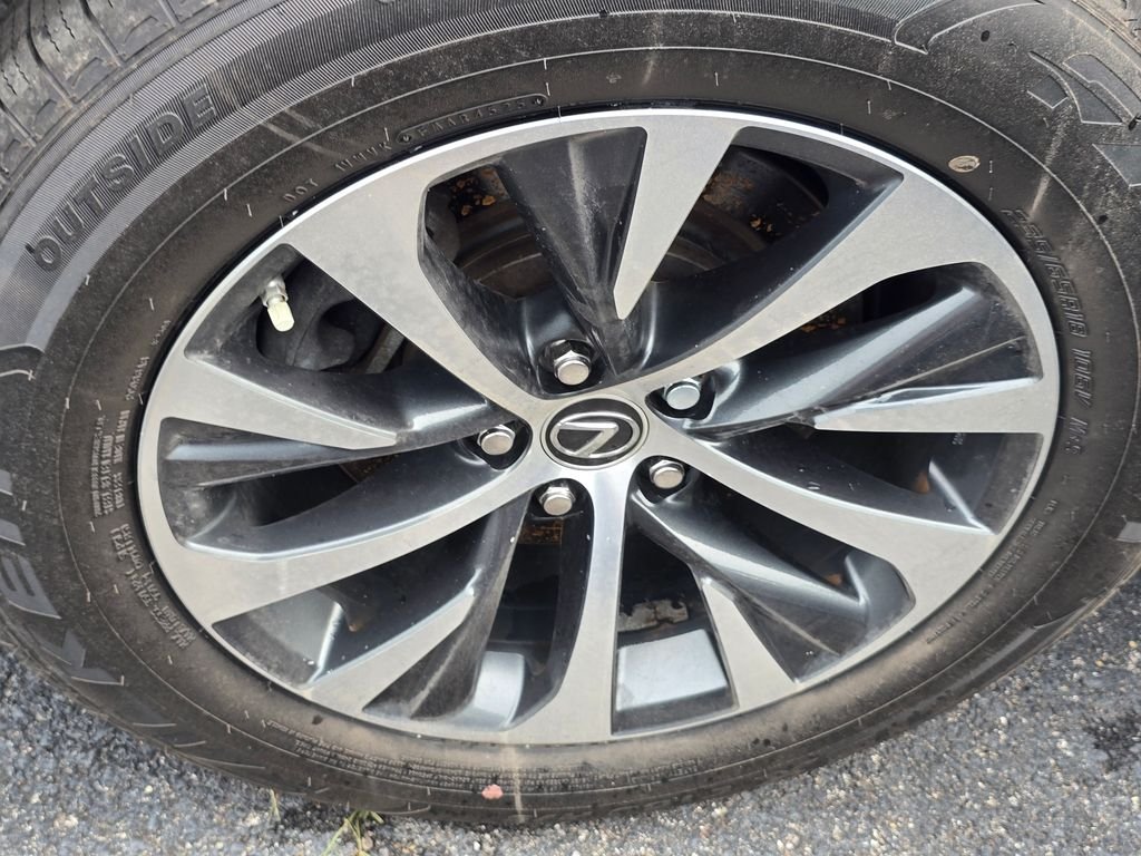 Used 2022 Gray Lexus 350 image 9