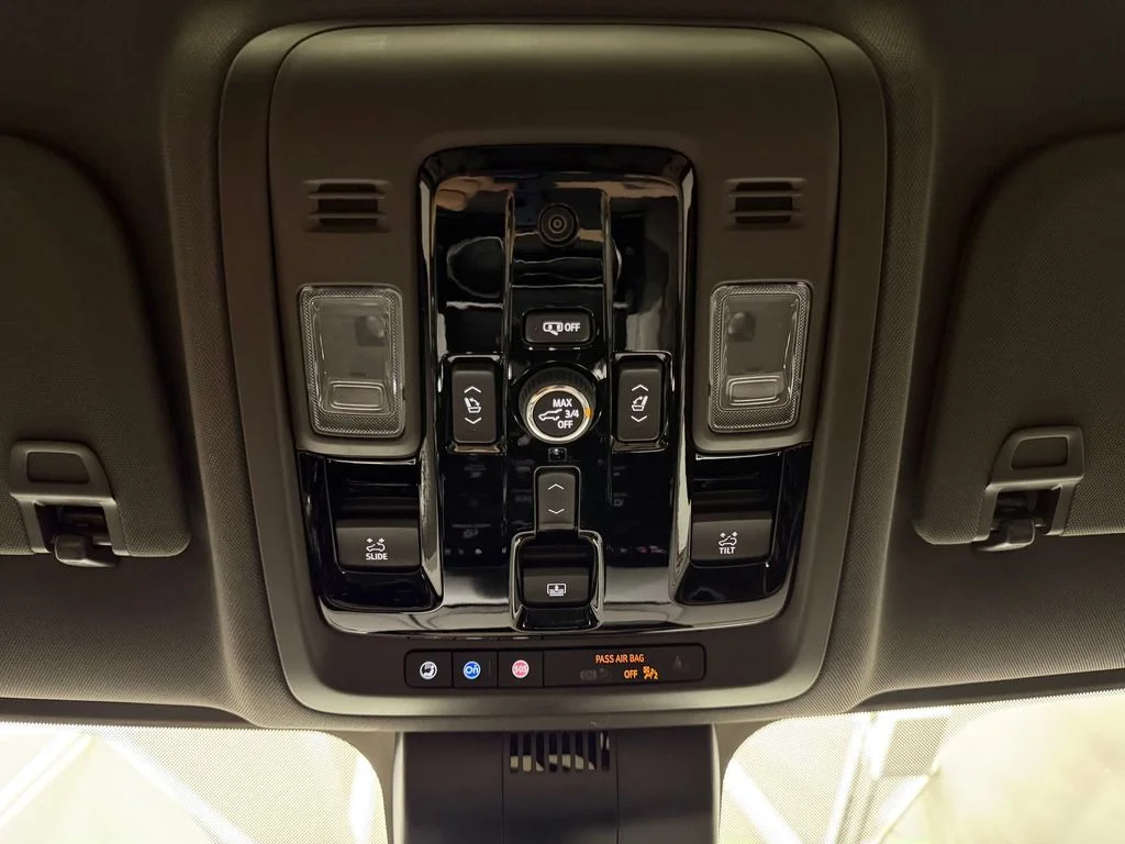 Used 2026 Summit White GMC Elevation image 16