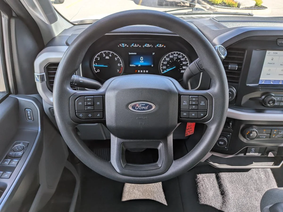 Used 2023 White Ford Xlt 4wd Supercrew image 15