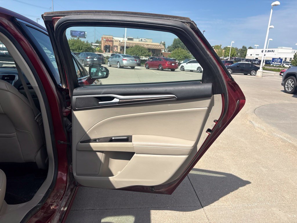 Used 2017 Ruby Red Metallic Ford SE image 29