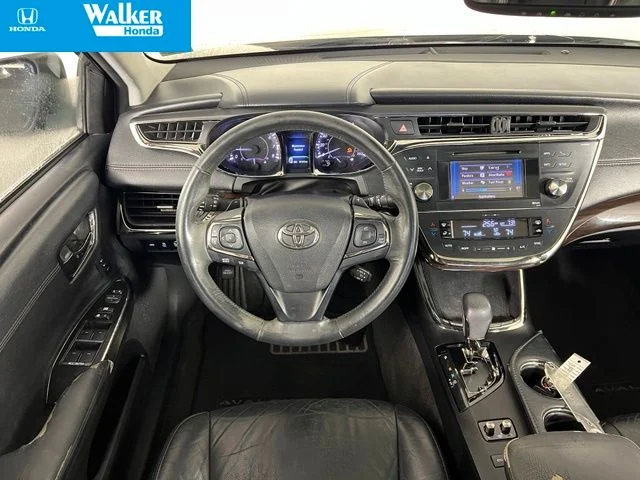 Used 2014 Black Toyota XLE Touring image 33