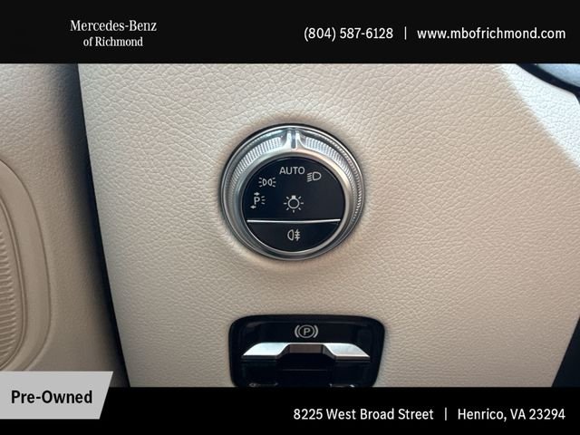 Certified Used 2024 Blue Mercedes-Benz GLC 300 image 21