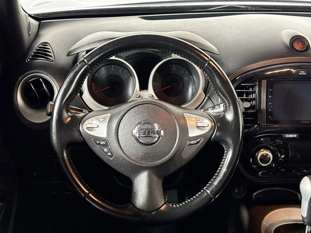 Used 2015 Black Nissan SL image 13