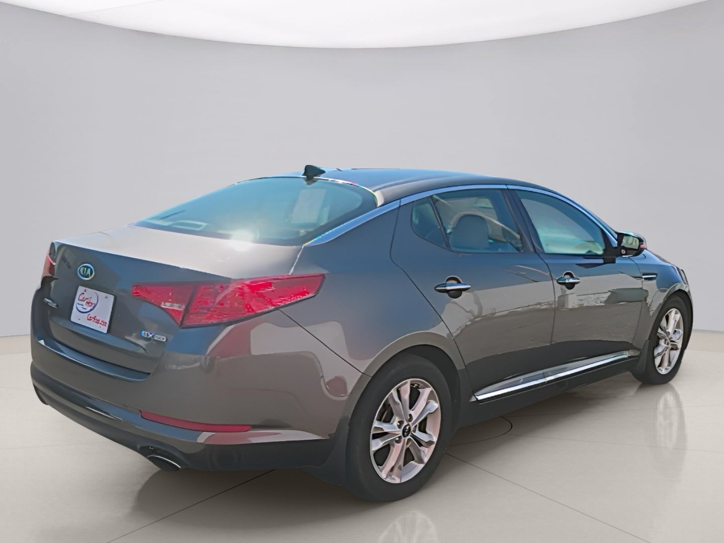 Used 2011 Gray Kia EX image 5
